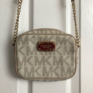 Michael Kors Jet Set Mini Logo Crossbody Bag